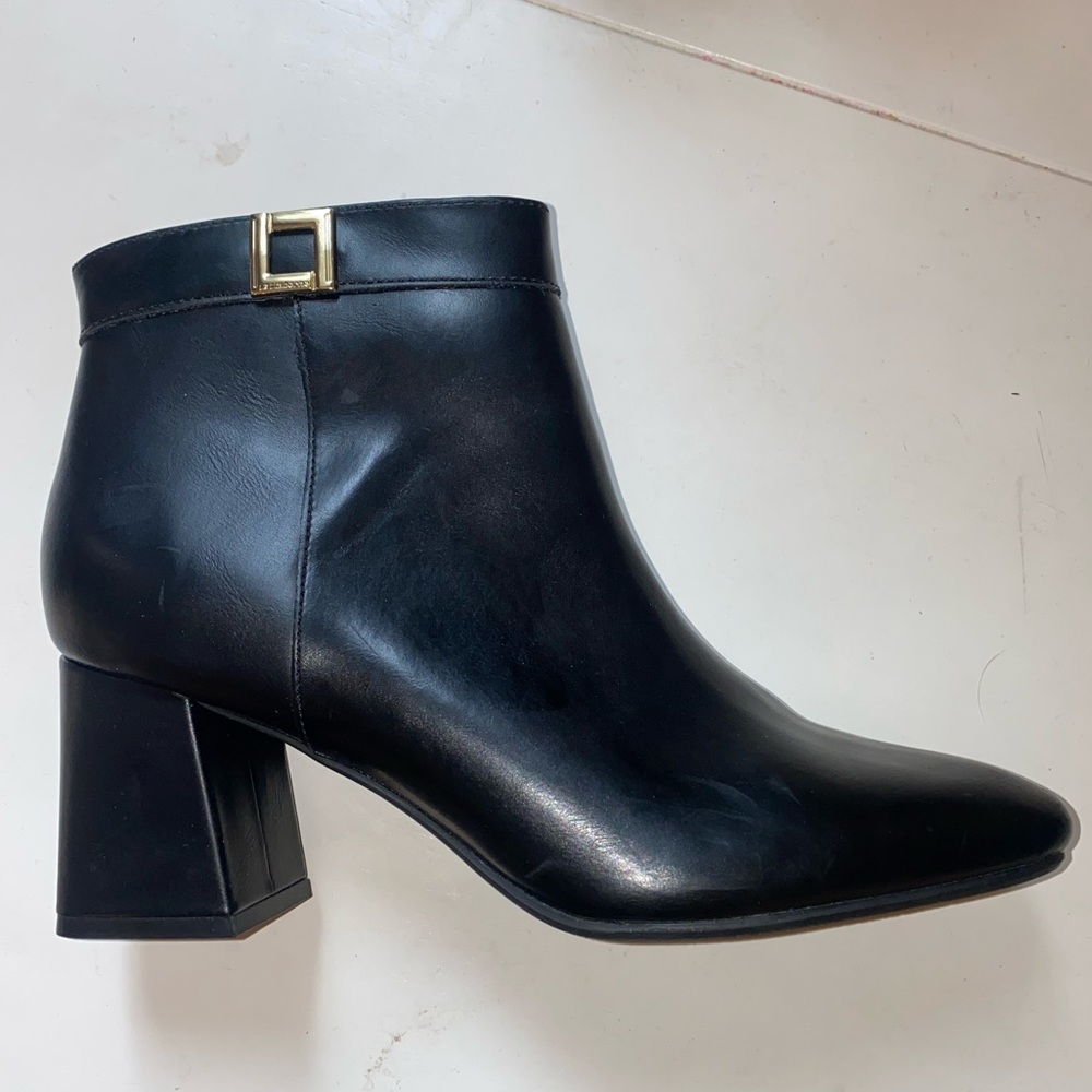 Liz Claiborne Macomb Black Booties